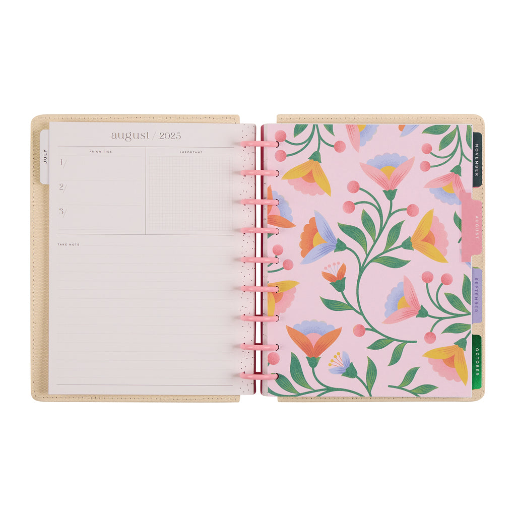 Bloom & Glow Chenille Embroidery Classic Horizontal 12 Meses