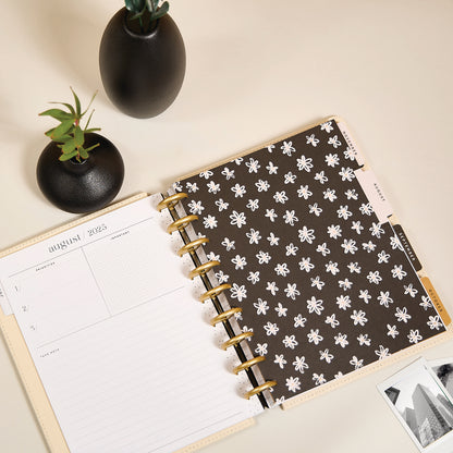 Mod Sketches Fabric with Chenille Embroidery Classic Planner Dashboard 12 Meses