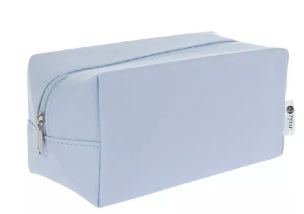 Estuche color celeste cuero vegano
